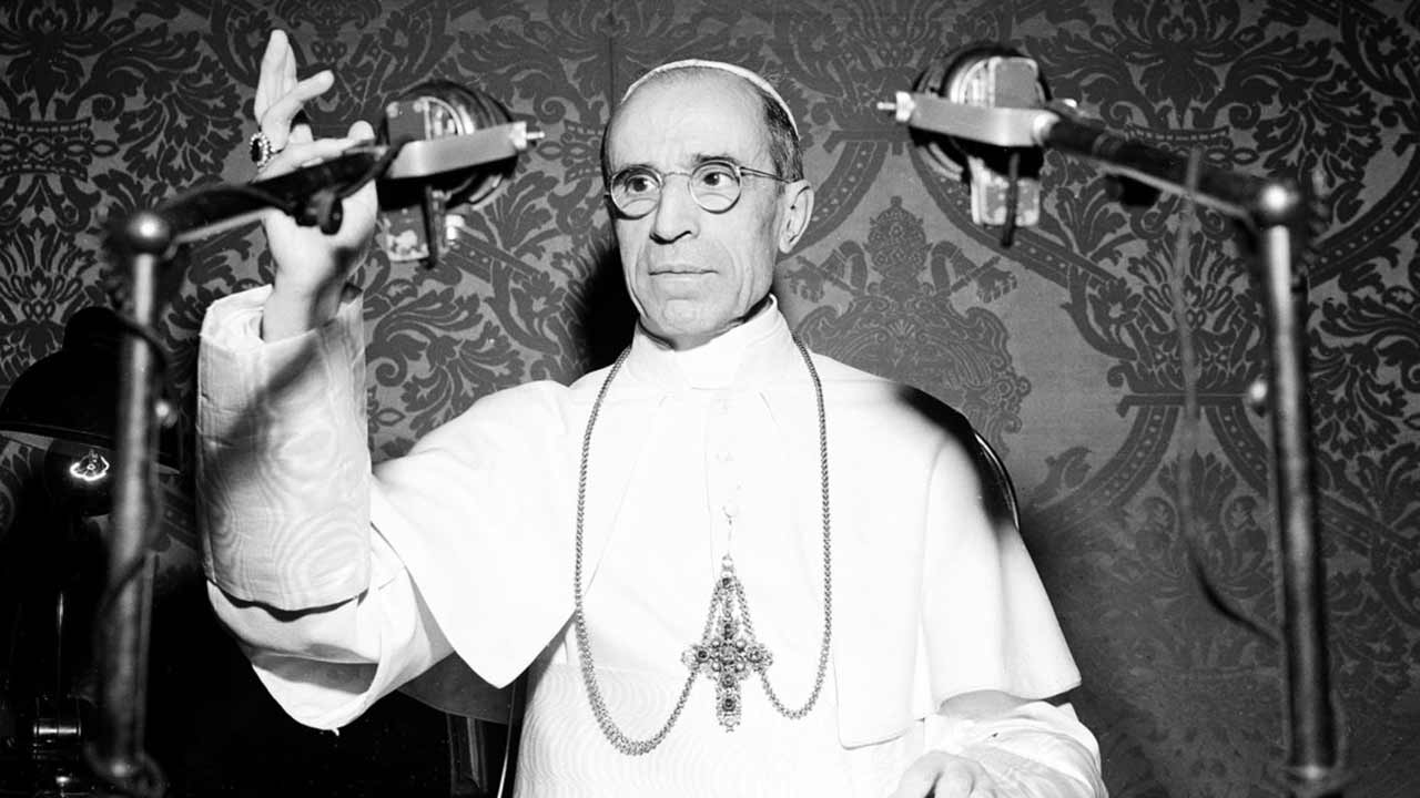 Pio XII, un silenzio fatto di diplomazia. La prefazione di Andrea Riccardi al libro di Giovanni Coco, "Un mosaico di silenzi"